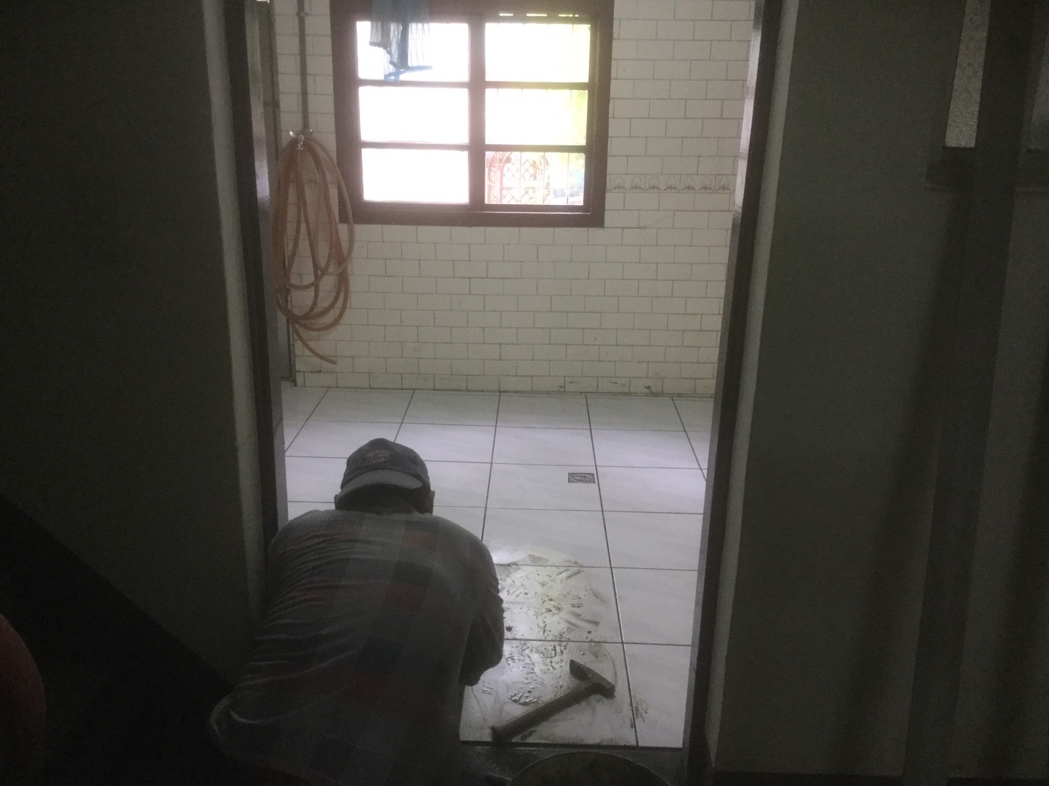 高雄舖地磚工程