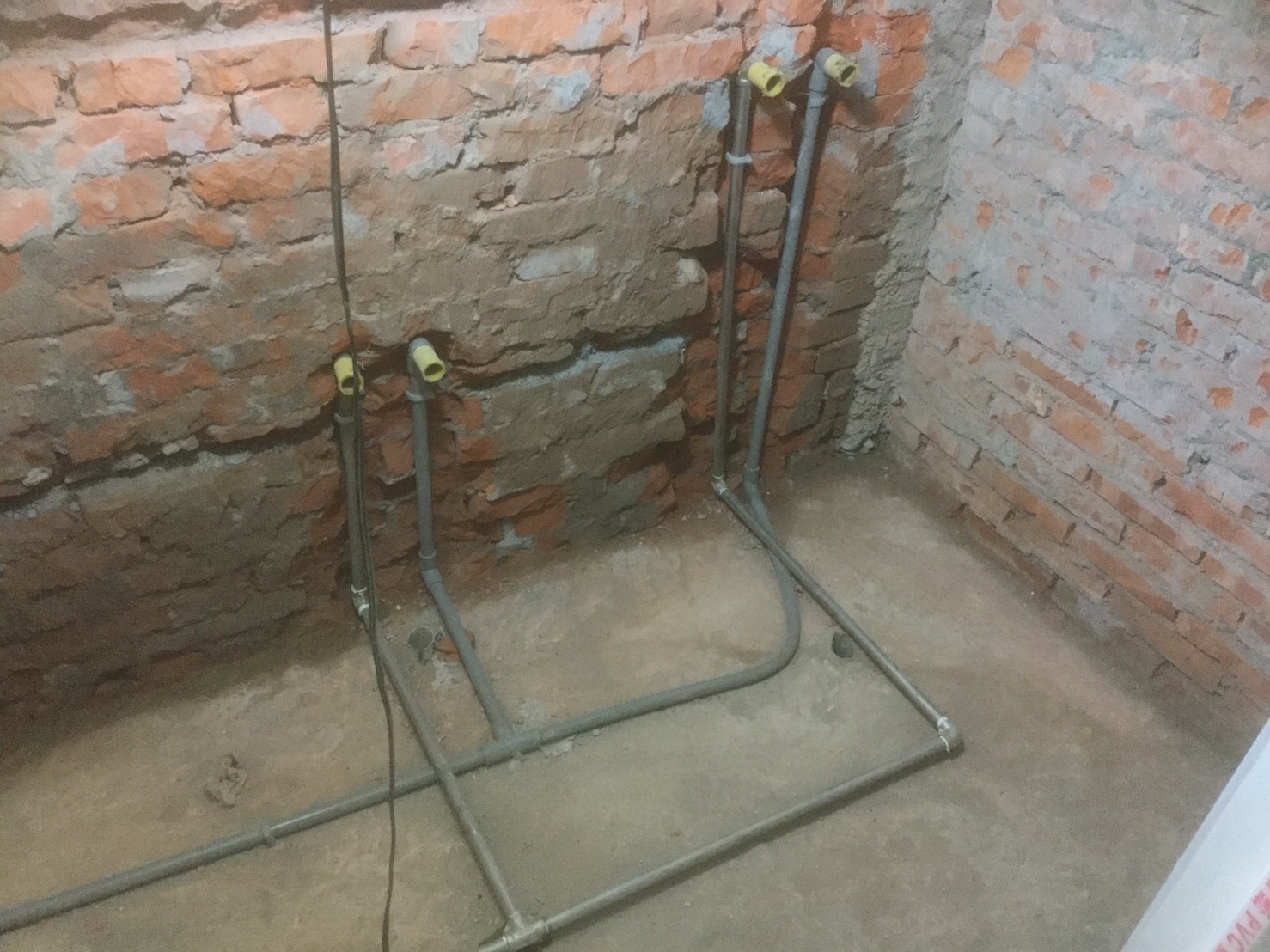 浴室重新配冷熱水管