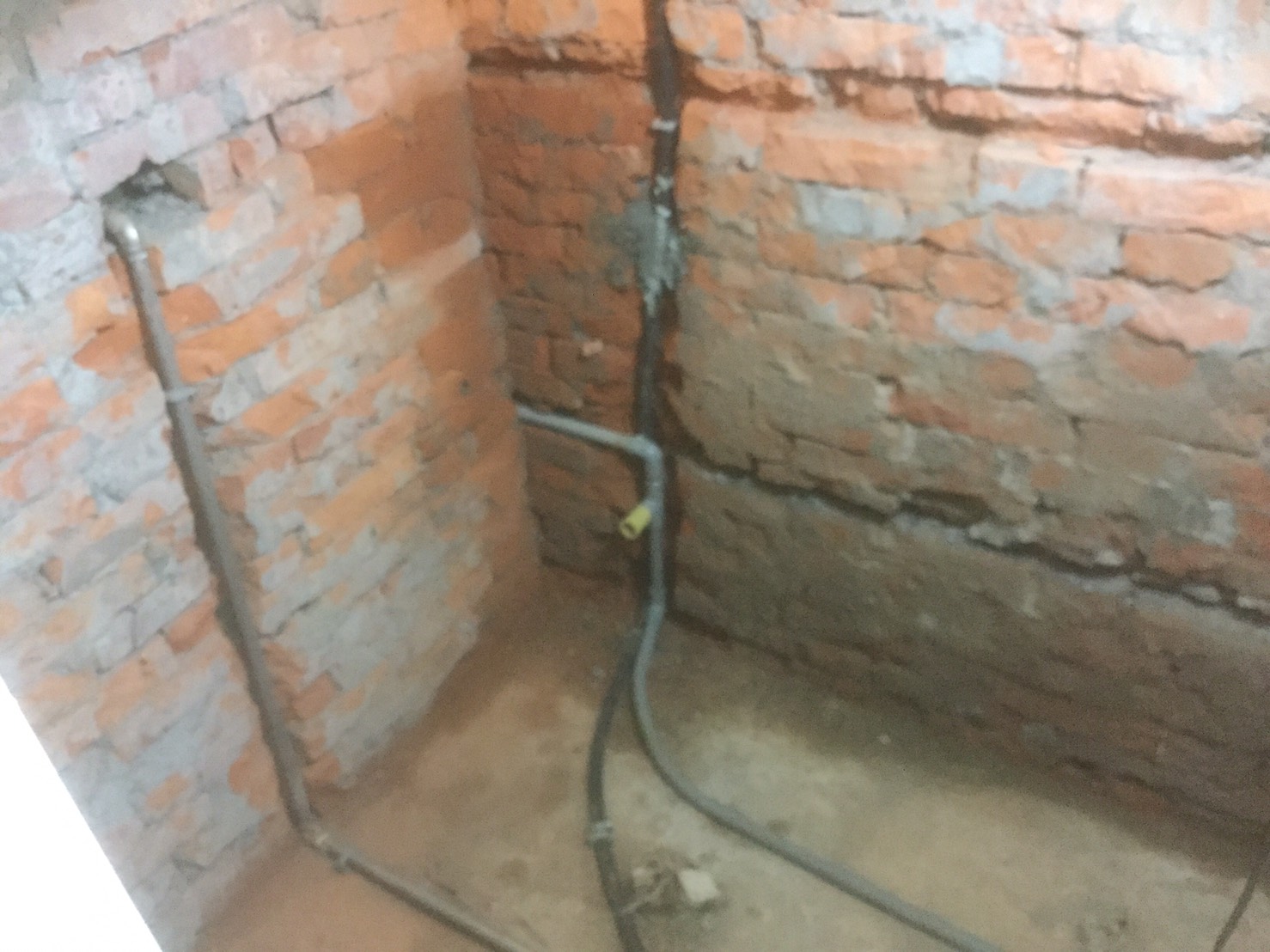 浴室重新配冷熱水管工程